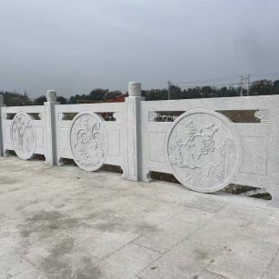 肇庆芝麻白河道栏杆 石材栏杆
