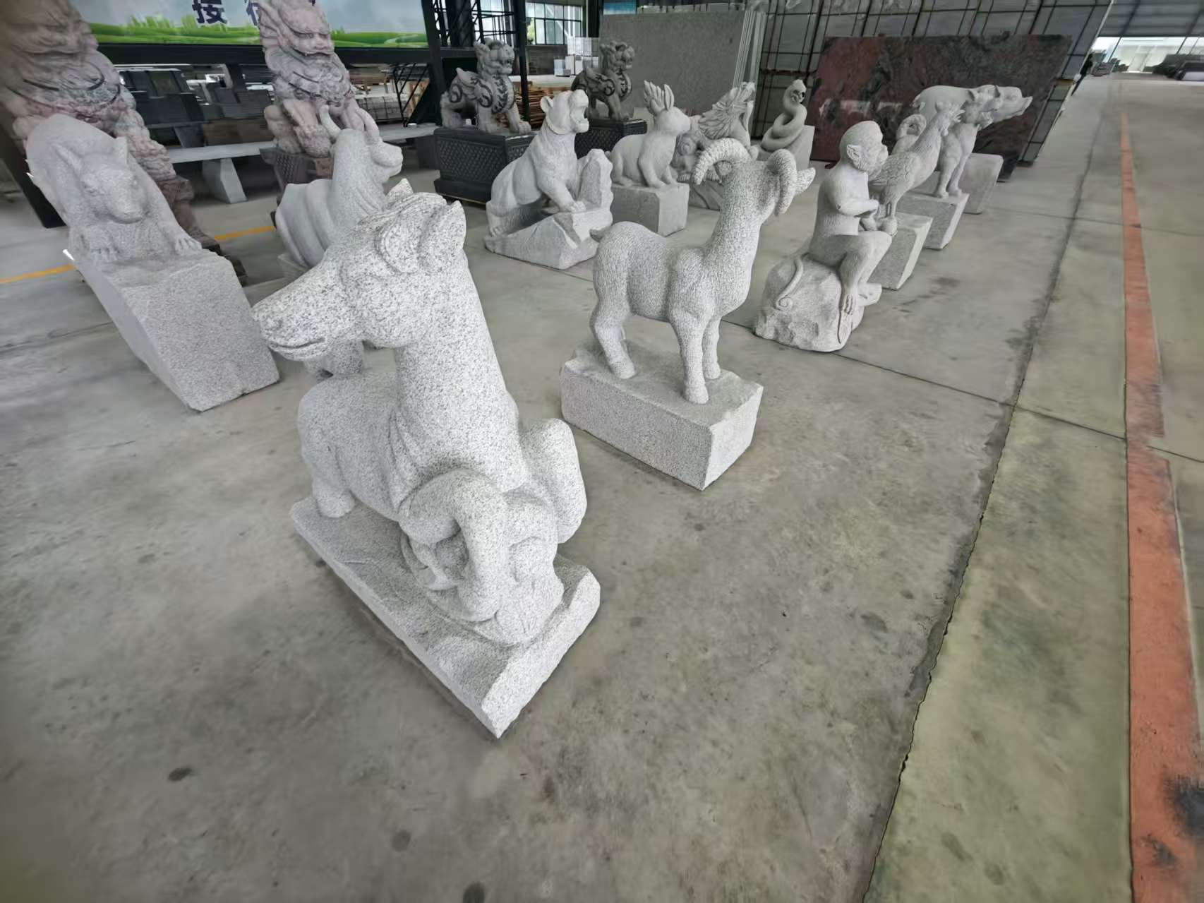 肇庆芝麻白雕刻 十二生肖 异形雕刻