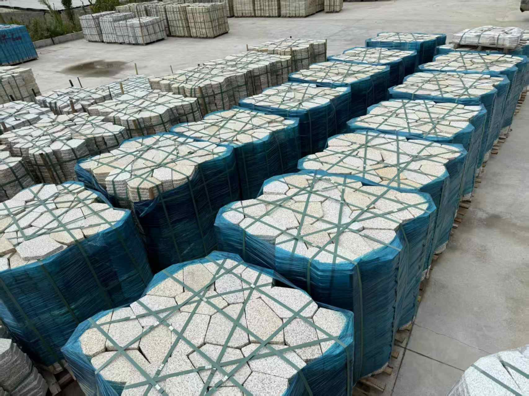 肇庆黄金麻冰裂纹 碎拼