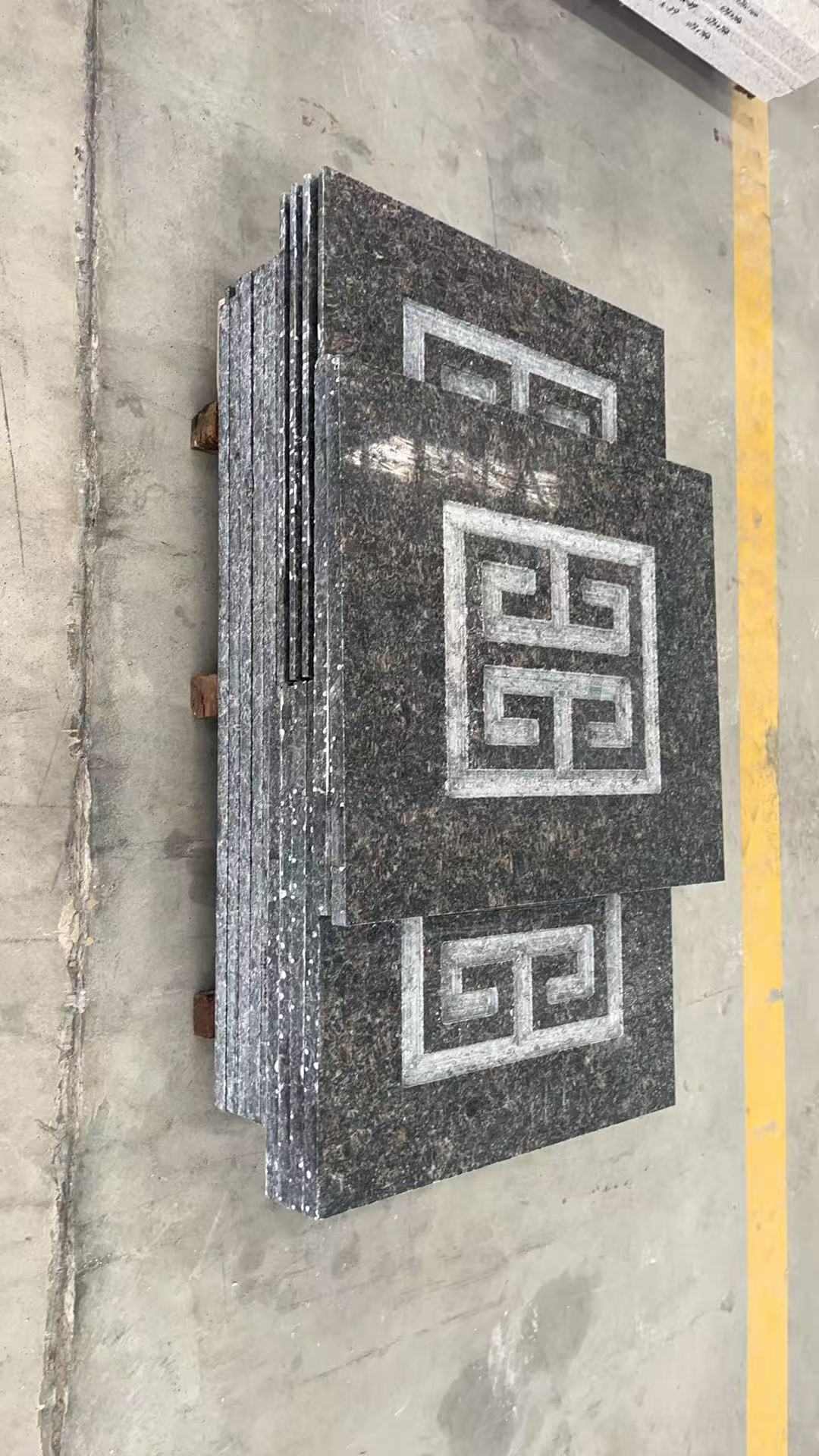 肇庆英国棕回纹雕刻版